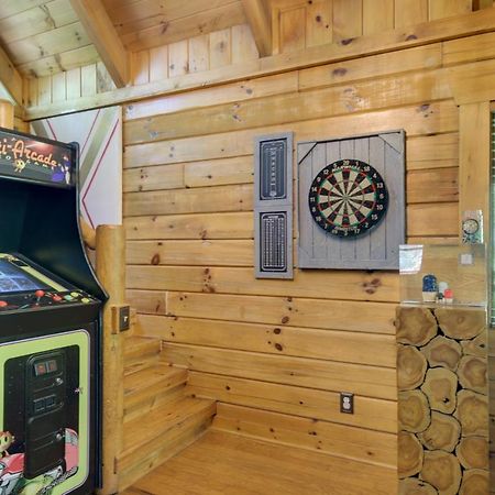 Gatlinburg Family Cabin With Private Hot Tub And Deck! Villa Eksteriør bilde